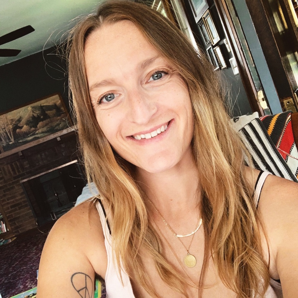 Meet your Posher, Casey